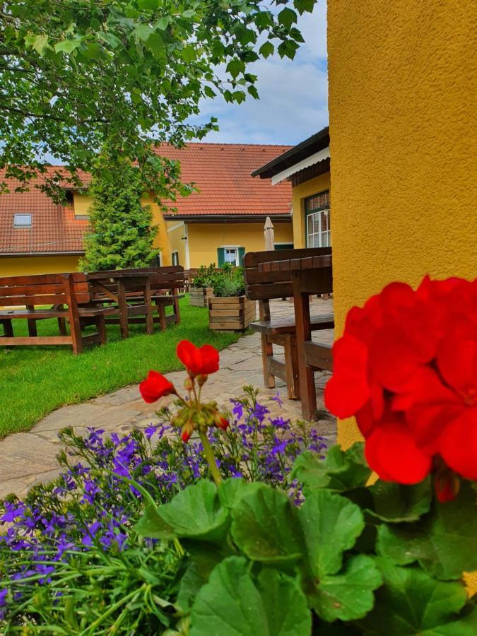 Готель Landhof Steinbaeck Sankt Stefan ob Stainz Екстер'єр фото